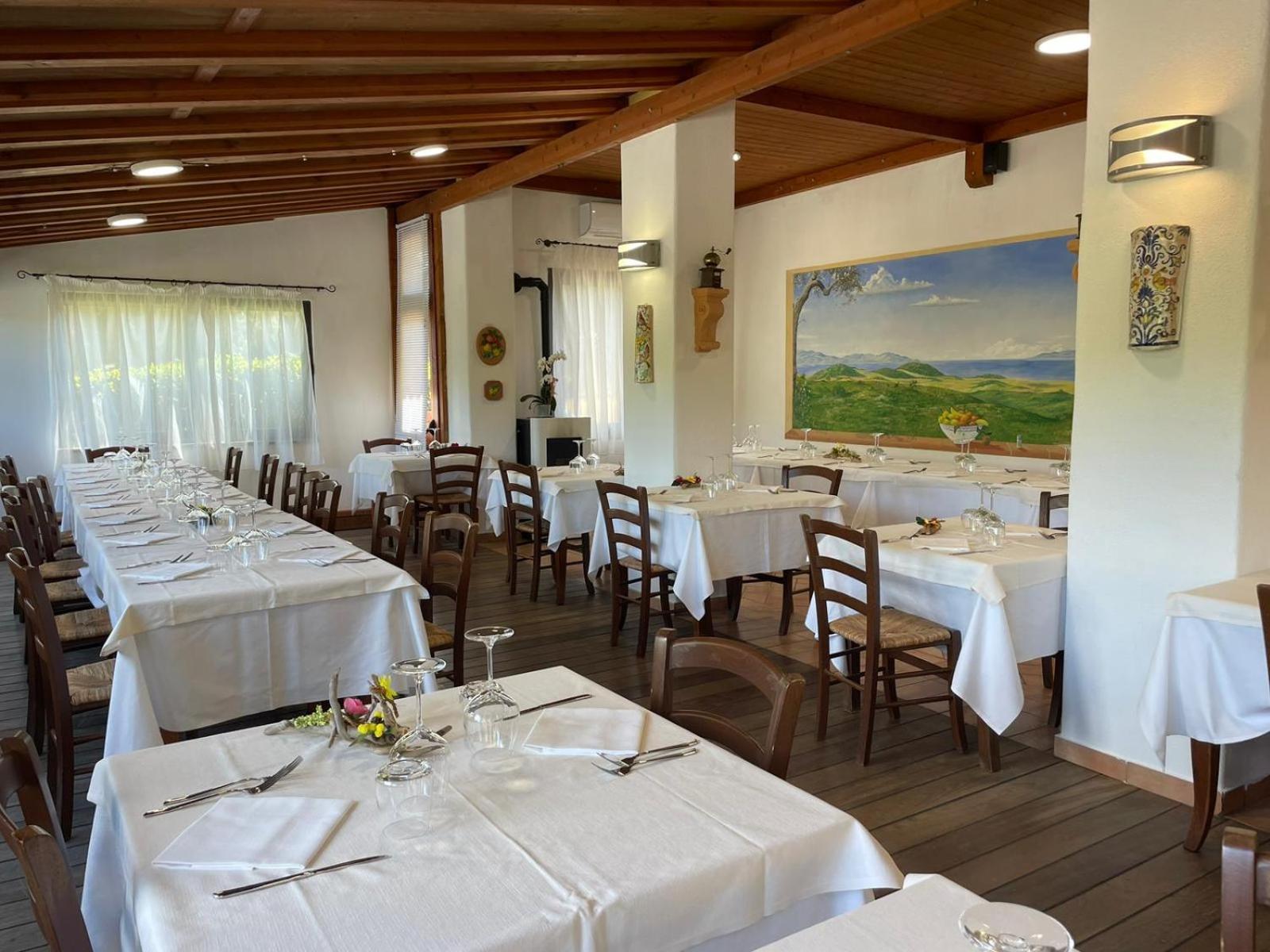 Hotel Ristorante Le Querciolaie Dei Ricci Fonteblanda Exterior foto