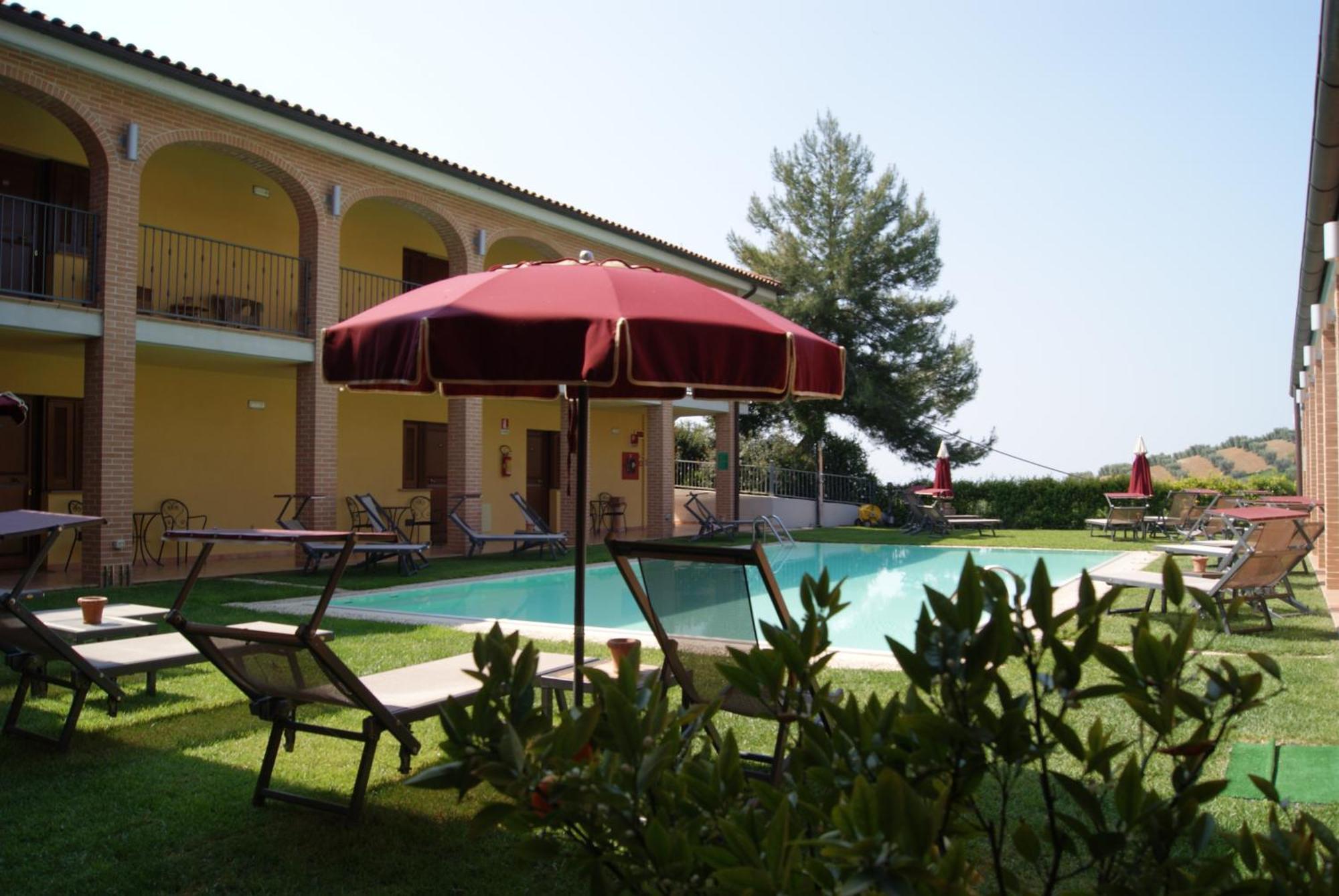 Hotel Ristorante Le Querciolaie Dei Ricci Fonteblanda Exterior foto