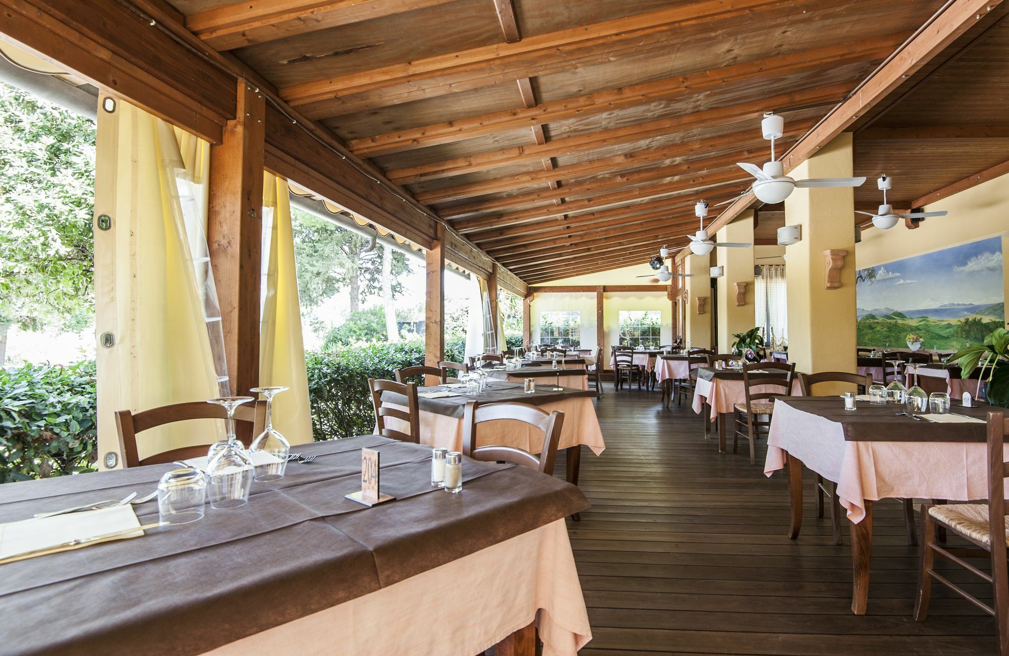 Hotel Ristorante Le Querciolaie Dei Ricci Fonteblanda Exterior foto